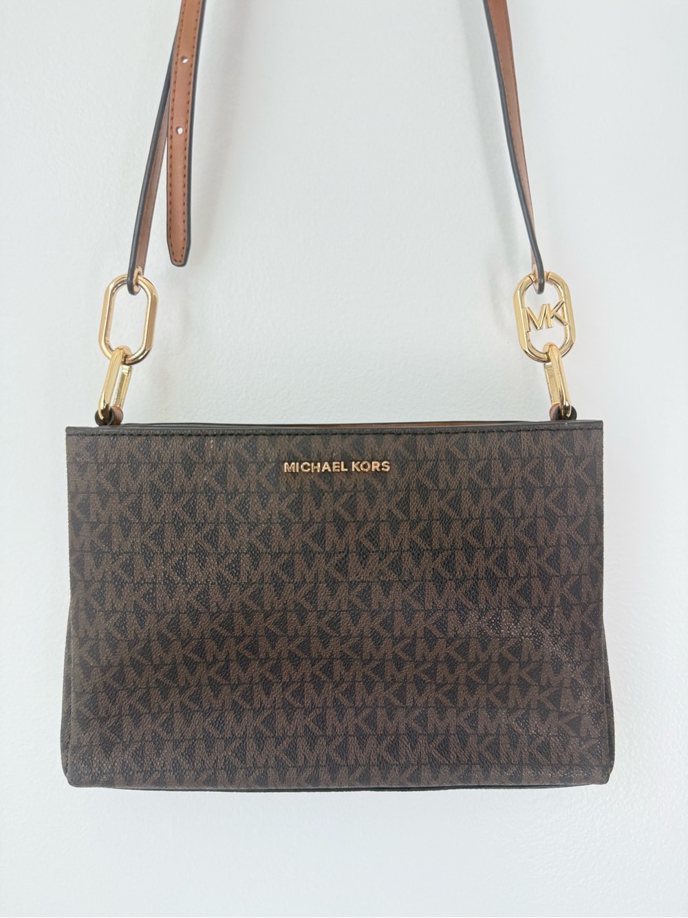 Michael Kors Trisha Medium Triple Compartment Crossbody Bag